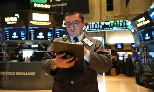 Market Review: Stocks Retreat on Fed Caution and Trade Uncertainty