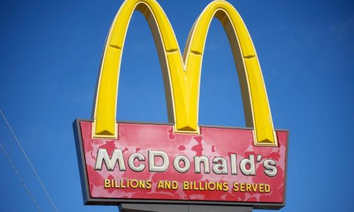 McDonald’s plans to hire 375,000 U.S. workers this summer