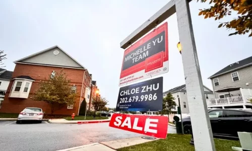 Mortgage Demand Slumps, Rates Rise to Highest Level Since February