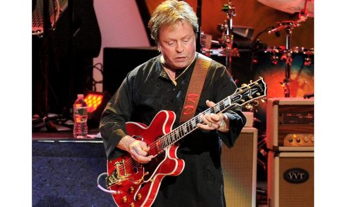Rick Derringer, who had a hit with ‘Hang On Sloopy’ and produced ‘Weird Al,’ dies at 77