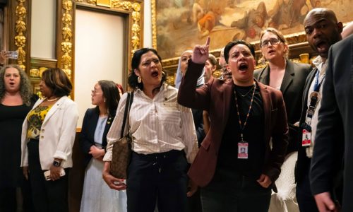 Stillwater prison closure, immigrant care debate may imperil MN budget deal