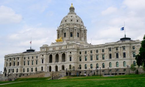 Seeking budget deal by end of May, MN lawmakers work Memorial Day weekend