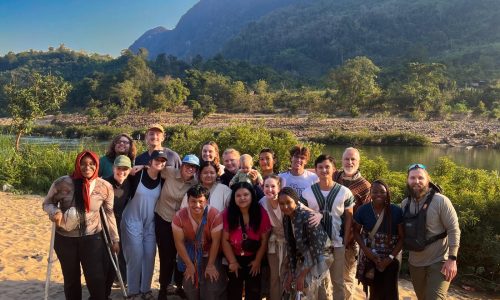 Bethel students visit Thailand after immigrating to U.S.