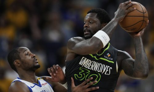 Timberwolves rally past Warriors in fourth for 2-1 series lead