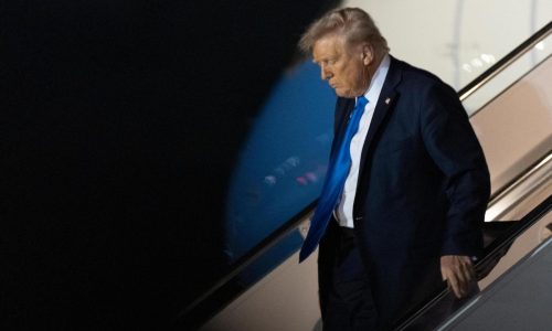 Judge blocks Trump executive order targeting elite law firm, a blow to his retribution campaign