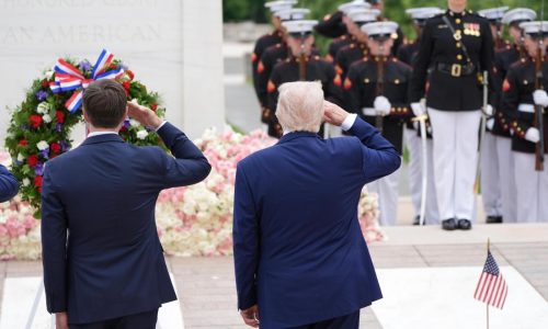 Trump places wreath at Arlington National Cemetery to mark Memorial Day