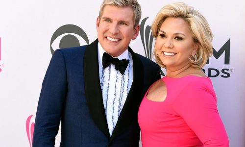 Trump pardons Julie and Todd Chrisley, reality TV stars convicted in 2022 of fraud and tax evasion