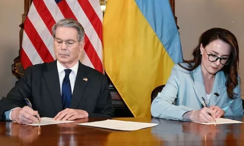 US, Ukraine Sign Minerals Deal