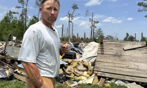 While Trump overhauls FEMA, Mississippi tornado survivors await assistance