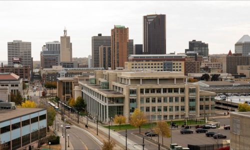 Minnesota loosens distance exemption on state employee return to office order