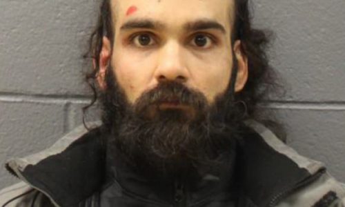 Massachusetts man accused of trying to stab United flight attendant pleads guilty