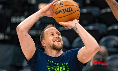 Timberwolves agree to one-year deal to bring back Joe Ingles