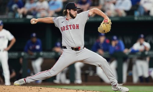 Red Sox place key reliever on IL, call up outfielder from Triple-A