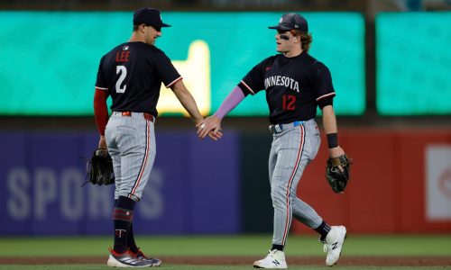 Twins pull away from Athletics for third straight win