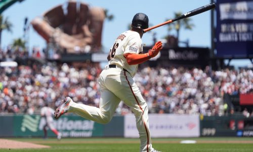 Rafael Devers’ first Giants HR makes difference in 3-2 win over Red Sox