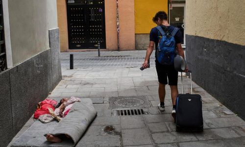 Spanish government says housing market is not a ‘free for all’ after recent crackdown on Airbnb