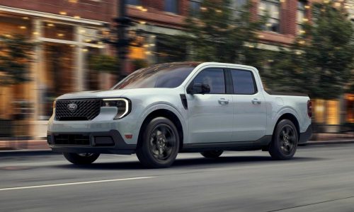 Which compact pickup is better? Edmunds compares the Ford Maverick and Hyundai Santa Cruz