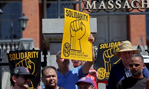 Driverless cars meet union resistance as Legislature considers new rules