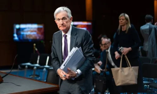 Federal Reserve Keeps Interest Rates Unchanged, Signals 2 Cuts This year