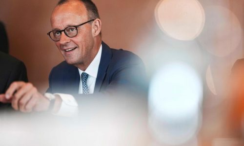 New German leader plans to discuss Ukraine and trade with Trump in Oval Office visit