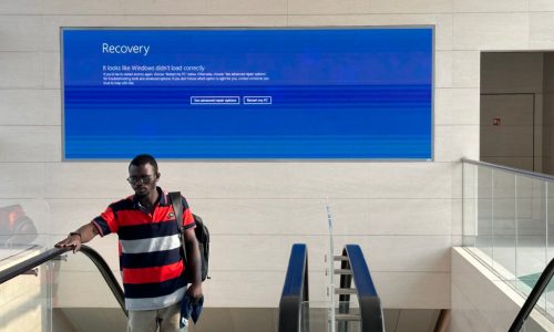 Windows’ infamous ‘blue screen of death’ will soon turn black