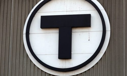 Boston teenager accused of threatening MBTA bus driver with a knife