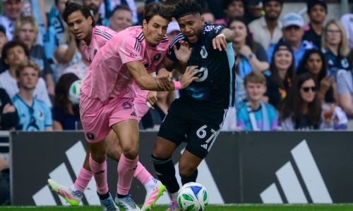 Minnesota United signs Carlos Harvey to extension through 2028