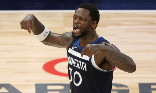 Timberwovles reach three-year deal with Julius Randle