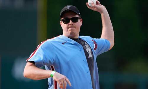 Shane Gillis to host ESPN’s award ceremony, the ESPYS