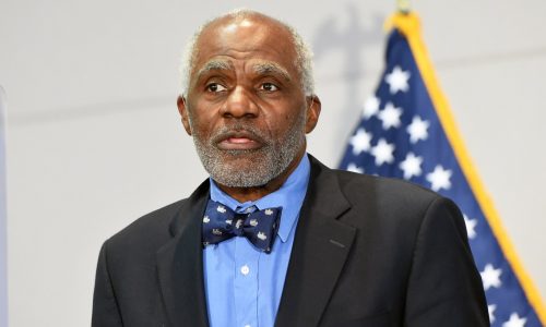Alan Page’s foundation honors Jim Marshall with expansion of scholarship