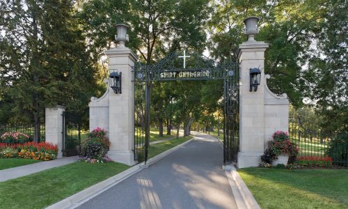 Former St. Kate’s dean gets 3 years’ probation in $400K swindling case