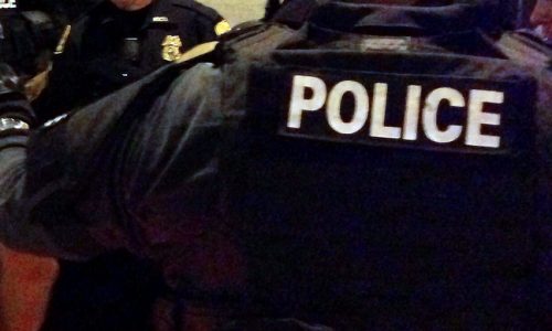 Federal law enforcement presence draws protests in south Minneapolis