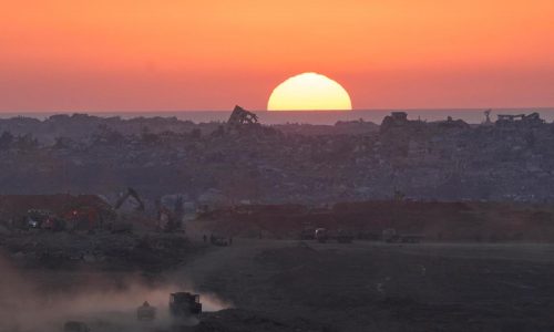 5 Israeli soldiers killed in northern Gaza and 18 Palestinians dead in Israeli strikes