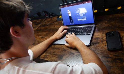 These tips from experts can help your teenager navigate AI companions