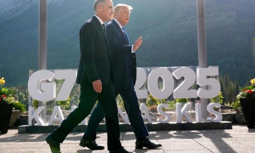 Trump plans to hike tariffs on Canadian goods to 35%