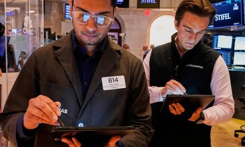 World shares mostly rise as markets shrug off Trump’s tariff pressures