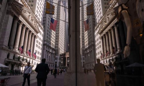 Wall Street points lower after Trump’s weekend tariff announcement; bank earnings this week