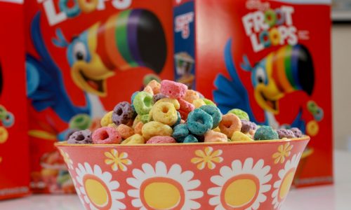 Froot loops maker to cut fake dyes