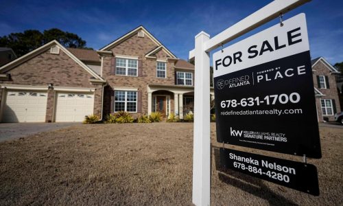 Average long-term US mortgage rate eases to 6.74%, keeping home loan borrowing costs elevated