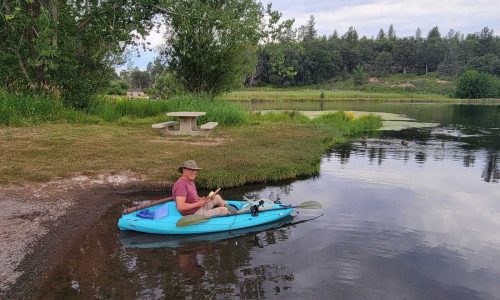 4 hours kayak fishing at a California lake with a fly rod … and a rattlesnake in the boat