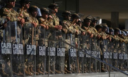 Pentagon pulls back more National Guard troops and leaves behind 250 in Los Angeles