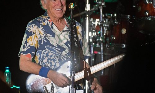 Jimmy Buffett’s widow accuses financial adviser of breaching fiduciary duty in $275M trust battle