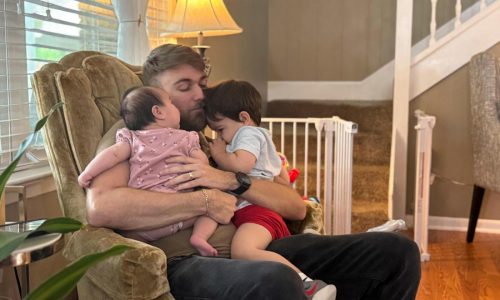 Mexican national married to a Marine Corps veteran seeks release from immigration custody