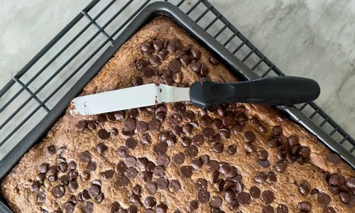 Recipes: Chocolate and peanut butter go great together in these treats