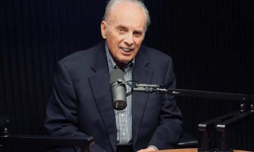 Influential evangelical preacher John MacArthur dies at 86
