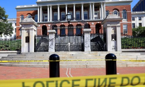 Senate targets police interactions with blue envelope bill