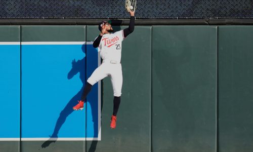 Twins’ center fielder Byron Buxton gets MRI