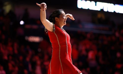 Mizutani: GOAT halftime performer Red Panda shockingly injured at Lynx game
