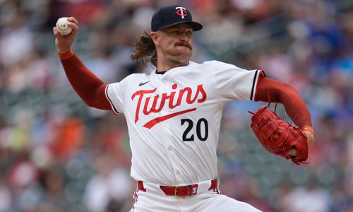 Twins send Chris Paddack to Detroit for young catching prospect