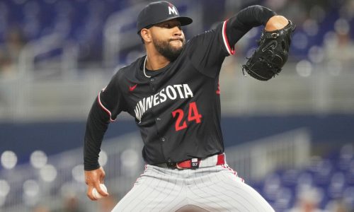 Simeon Woods Richardson’s strong start helps Twins past Marlins 2-1